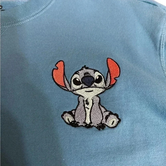 Disney Lilo & Stitch Ohana Embroidered Front Screen Print Back Sweater Juniors M - Picture 8 of 15